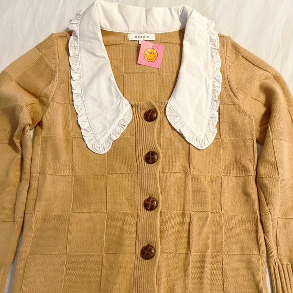 Dressed in LALA Camel Cardigan with White Peter Pan Collar *NWT* - Picture 2 of 6